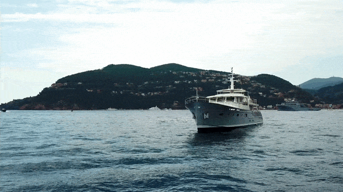 ABELY luxury yacht at sea